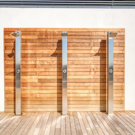 Blueground Poblenou Pool Nr Glories Bcn-37 Barcelona